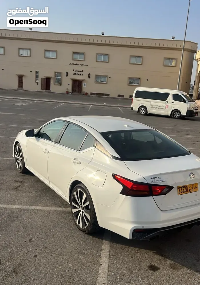 Nissan Altima 2019 photo 5