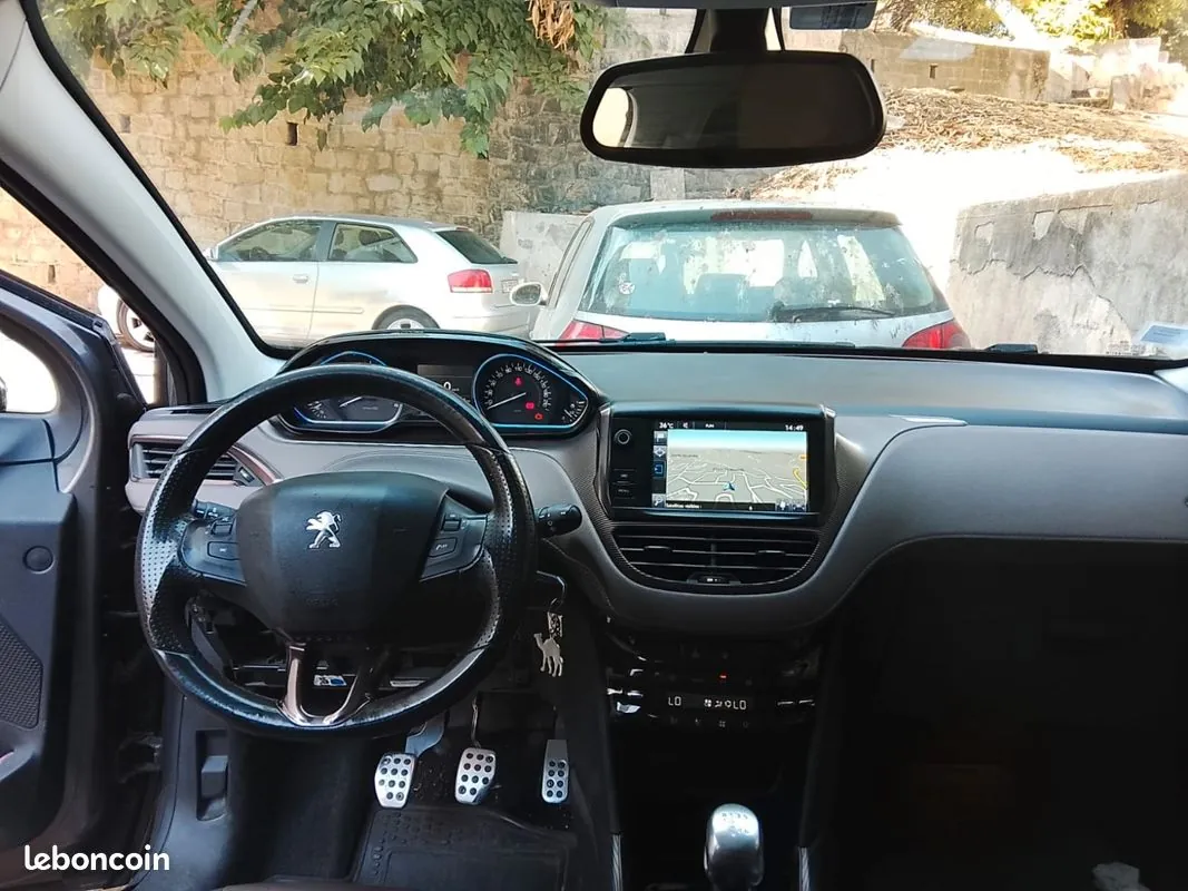 Peugeot 2008 2015 photo 3