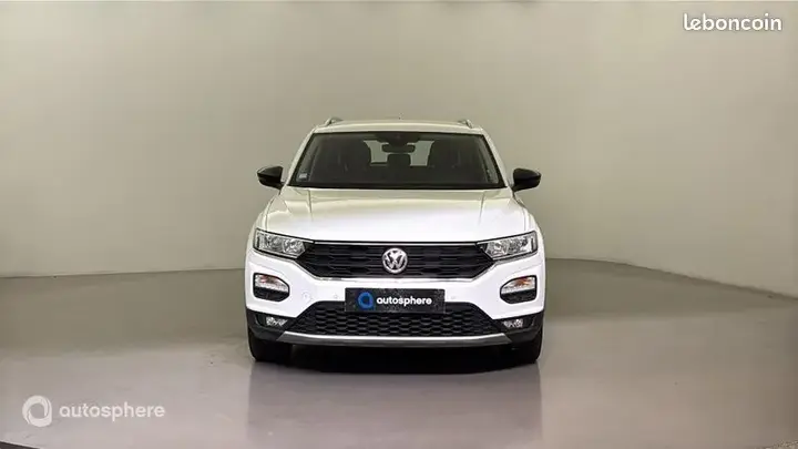 Volkswagen T-Roc 2020 photo 2