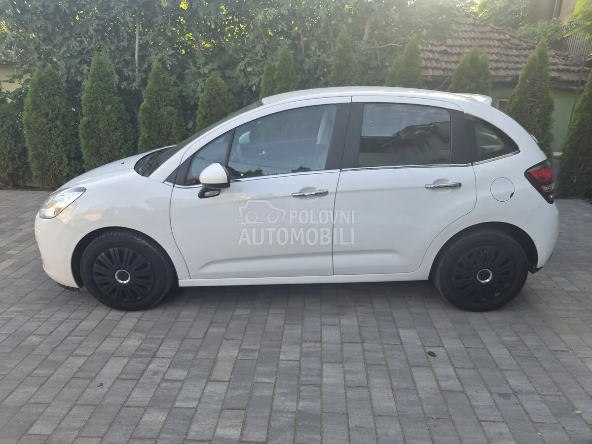 Citroen C3 2015 photo 2