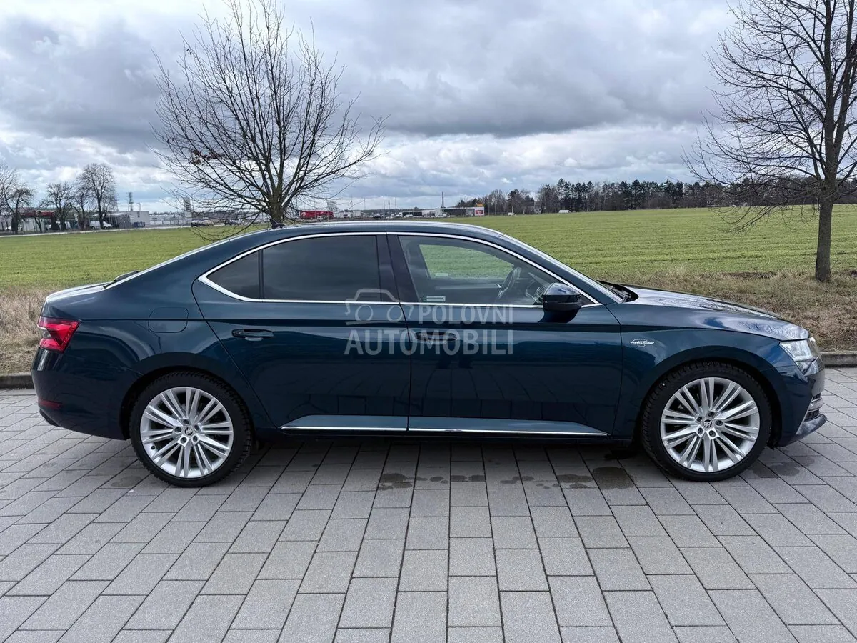 Skoda Superb 2021 photo 4