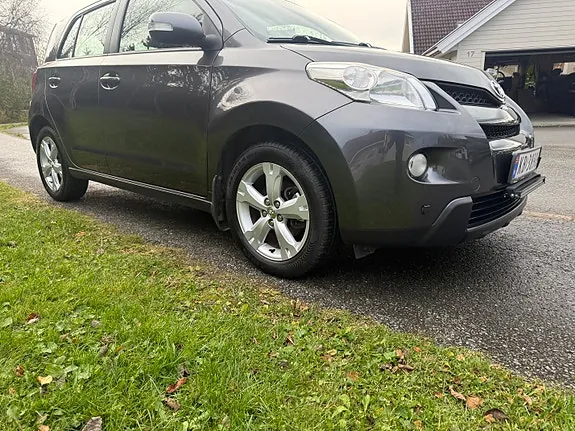 Toyota Urban Cruiser 2010 photo 4