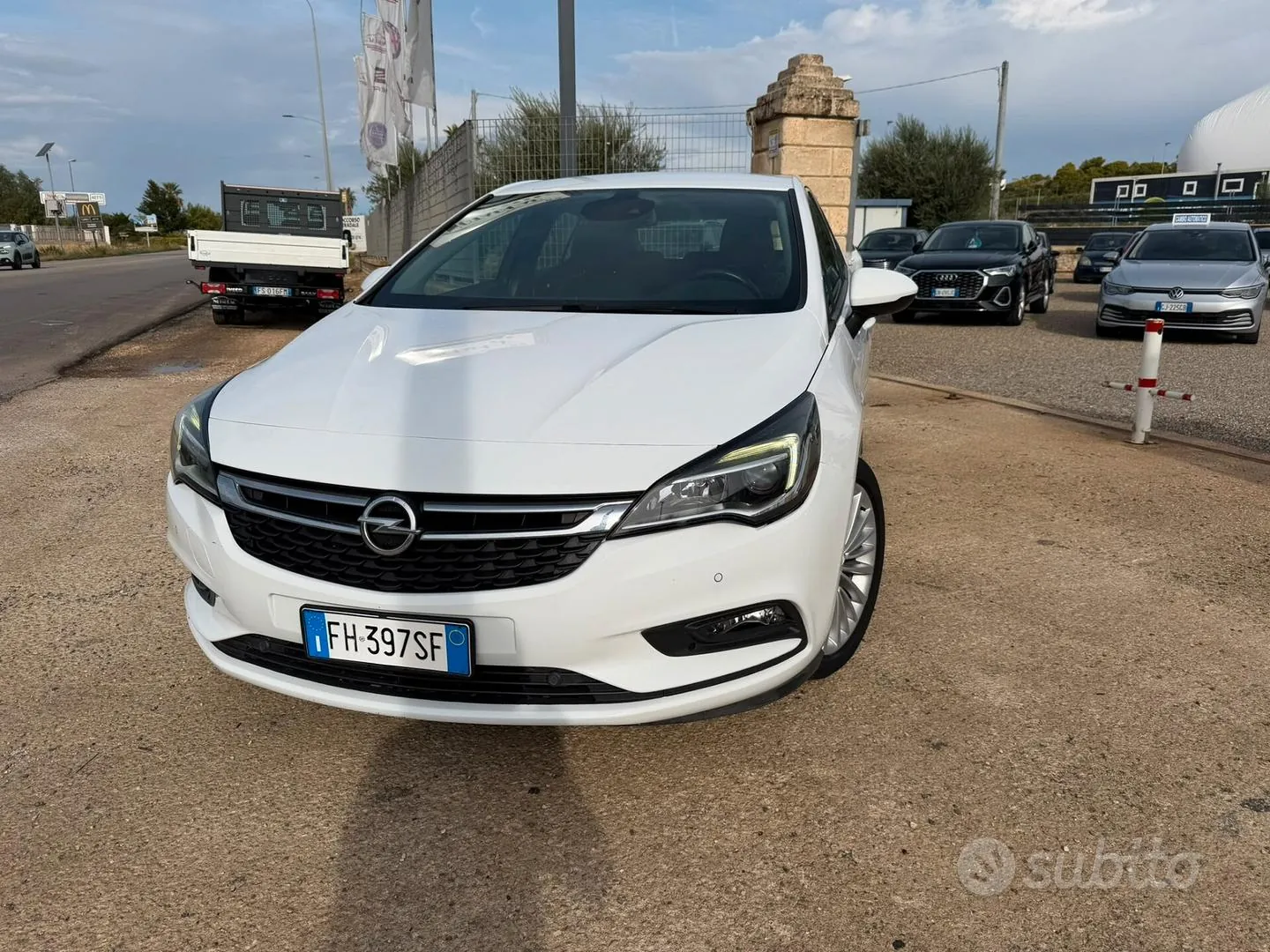 Opel Astra 2017 photo 2
