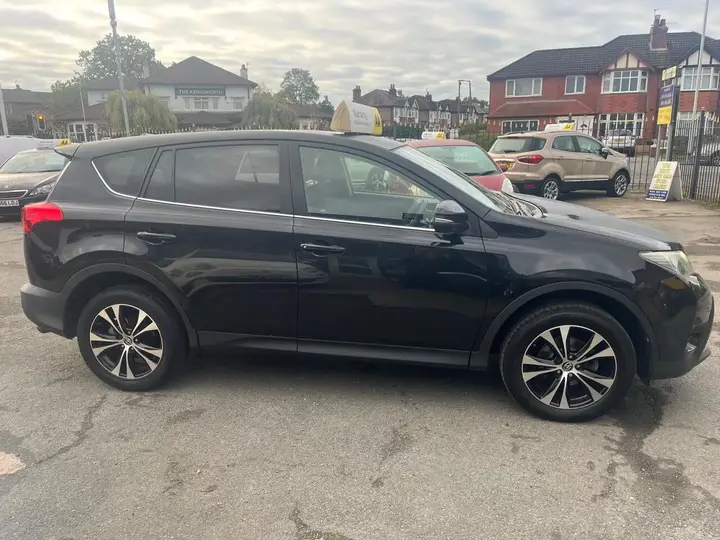 Toyota Rav4 2015 photo 5