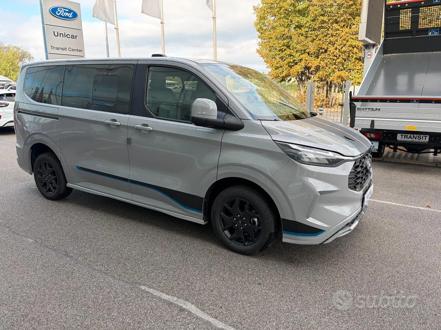 Ford Tourneo Custom 2023 photo 2