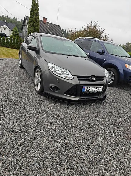 Ford Focus 2011 photo 3