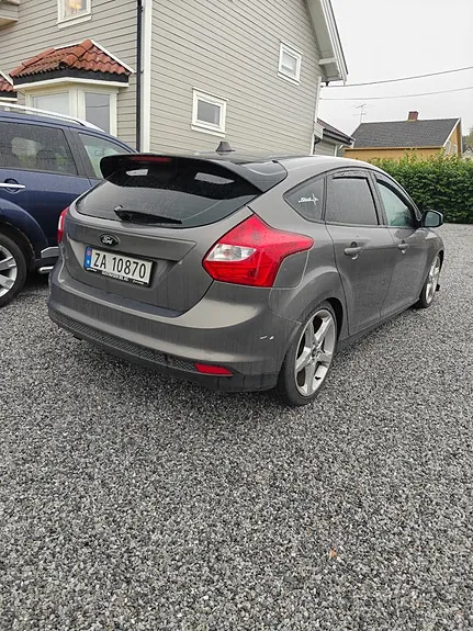 Ford Focus 2011 photo 5