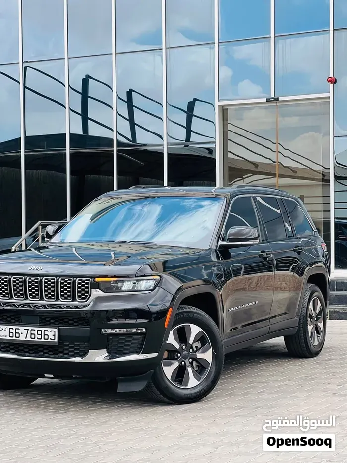Jeep Grand Cherokee 2024 photo 2