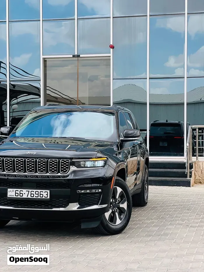 Jeep Grand Cherokee 2024 photo 3