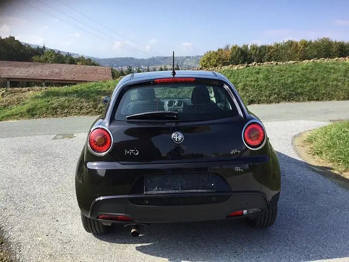 Alfa Romeo Mito 2011 photo 3
