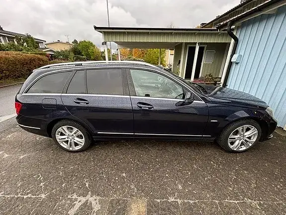 Mercedes-Benz C 220 2012 photo 2
