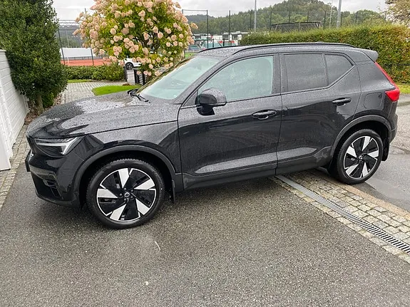 Volvo Xc40 2024 photo 2
