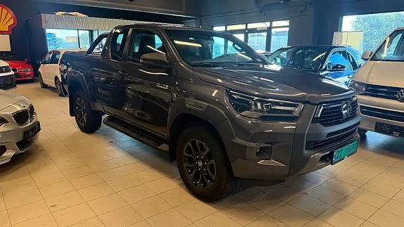 Toyota Hilux 2023 photo 2