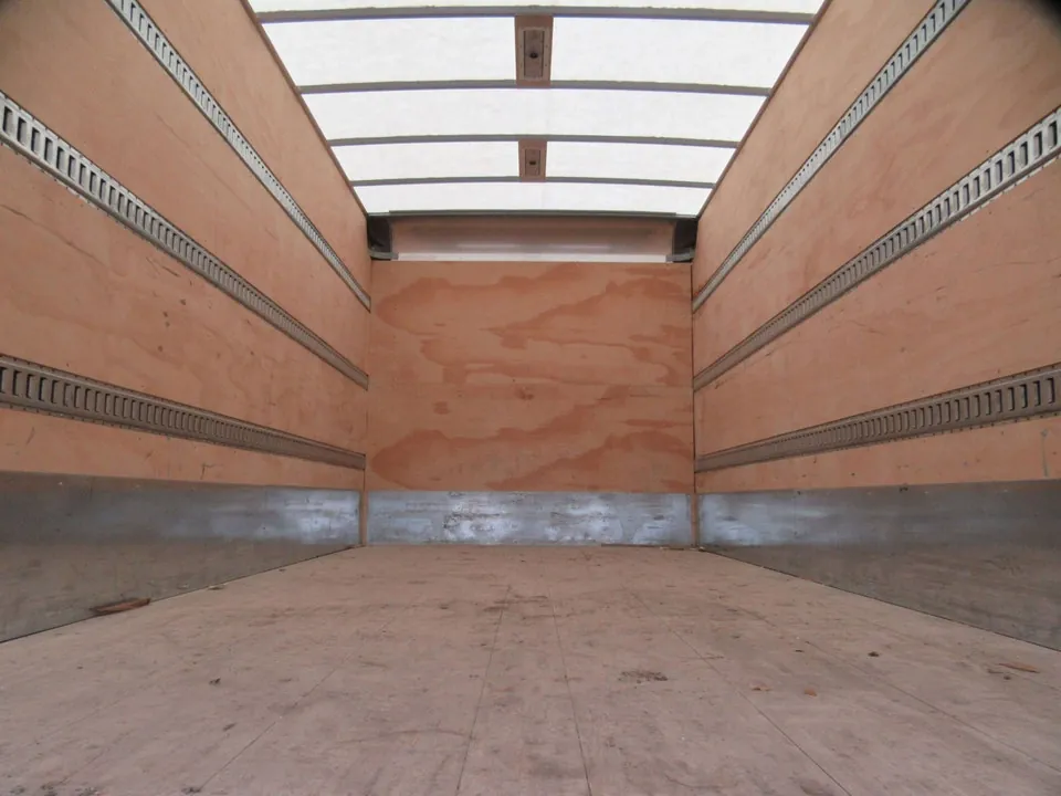 Isuzu Npr Hd 2024 photo 5