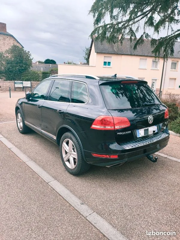 Volkswagen Touareg 2012 photo 2