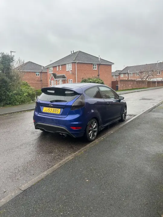 Ford Fiesta 2016 photo 2