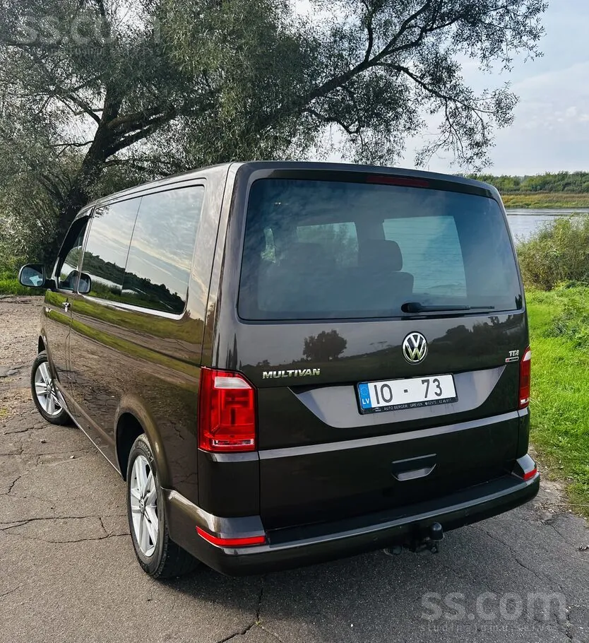 Volkswagen Multivan 2016 photo 2