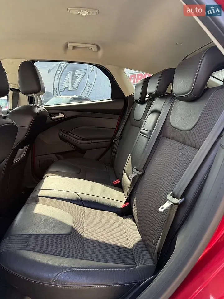 Ford Focus 2011 photo 5
