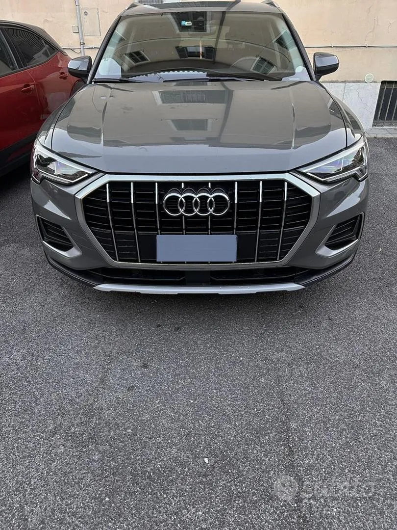 Audi Q3 2019 photo 2