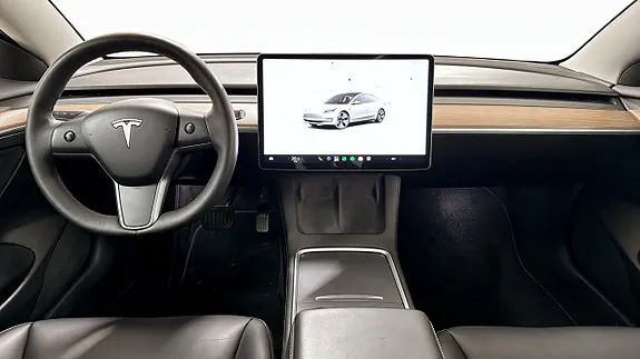 Tesla Model 3 2023 photo 4