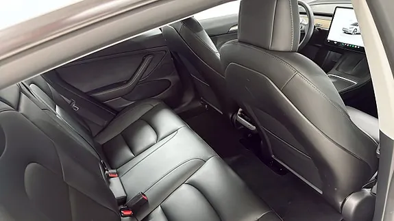 Tesla Model 3 2023 photo 5