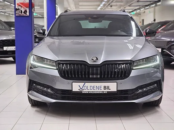 Skoda Superb 2021 photo 2