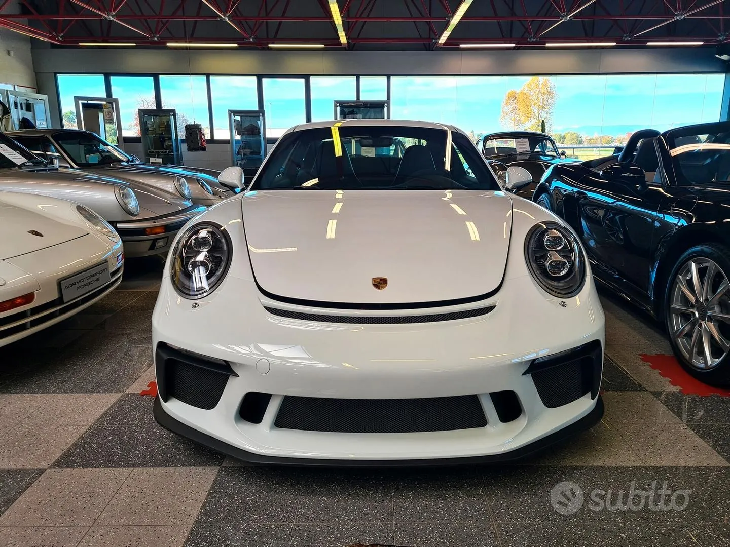 Porsche 911 2018 photo 3
