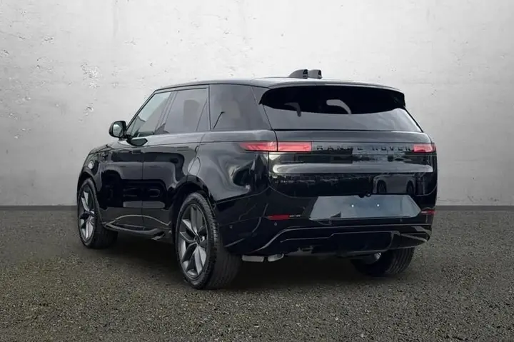 Land Rover Range Rover Sport photo 2