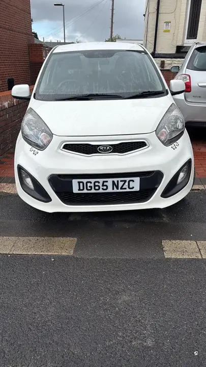 Kia Picanto 2015 photo 2
