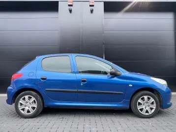 Peugeot 206 2013 photo 2