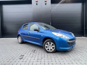 Peugeot 206 2013 photo 3