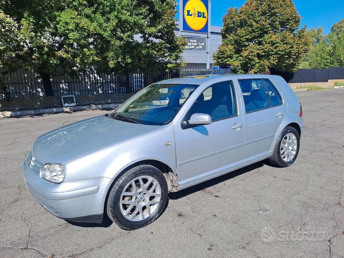 Volkswagen Golf 2003 photo 2