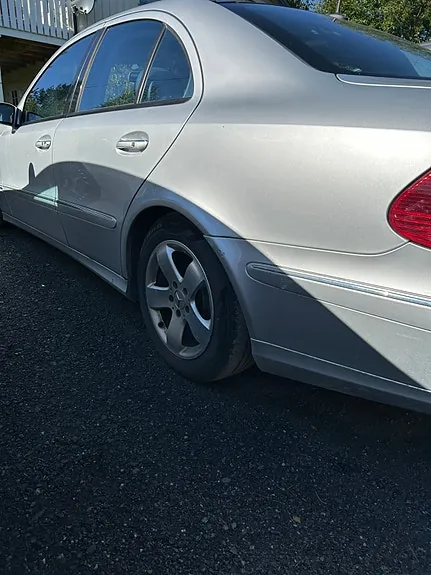Mercedes-Benz E280 2006 photo 4