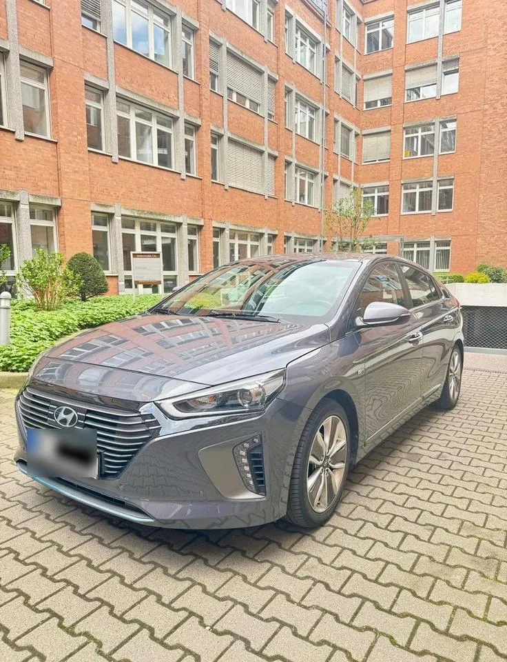 Hyundai Ioniq