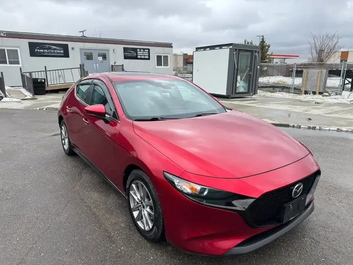 Mazda Mazda3 2019 photo 3