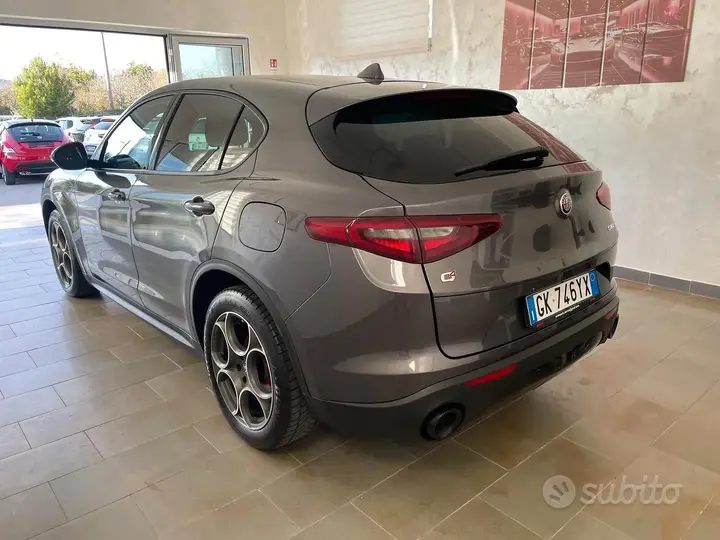 Alfa Romeo Stelvio 2022 photo 4