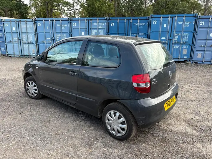 Volkswagen Fox 2011 photo 5
