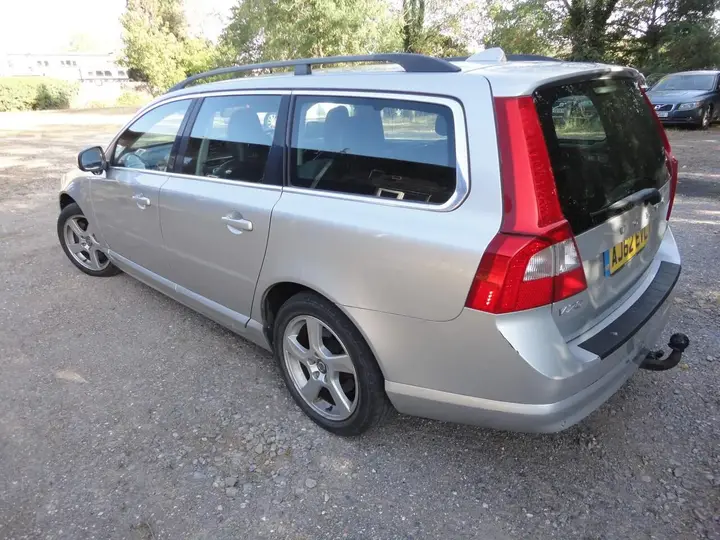 Volvo V70 2013 photo 3