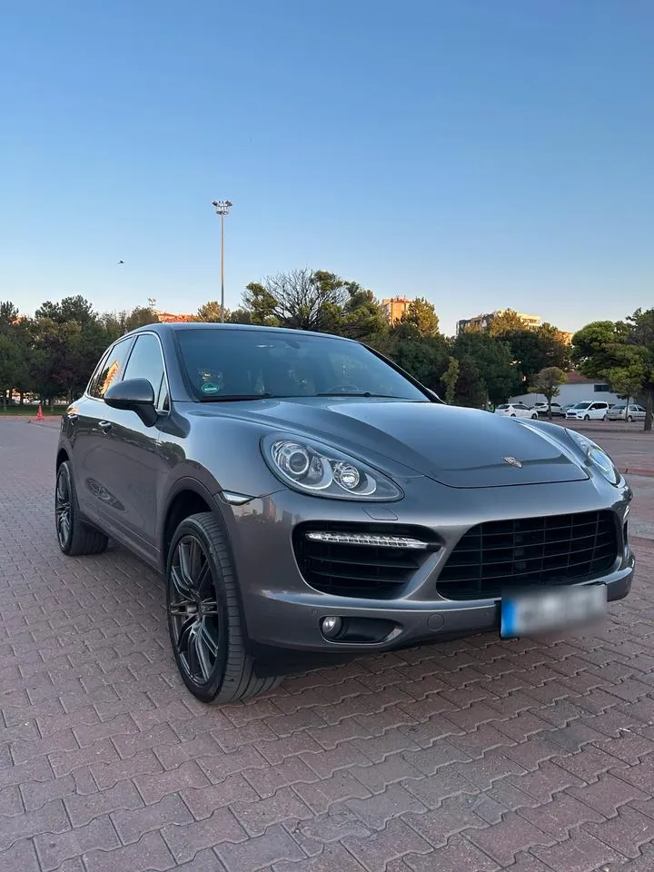 Porsche Cayenne Turbo
