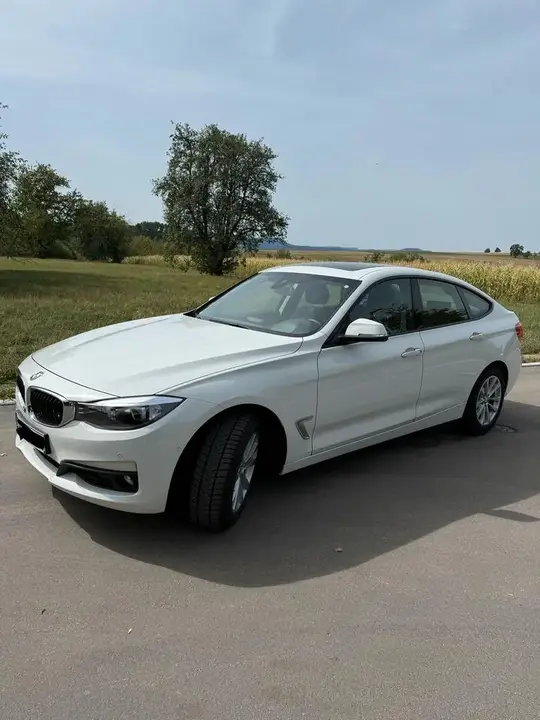 BMW 328I