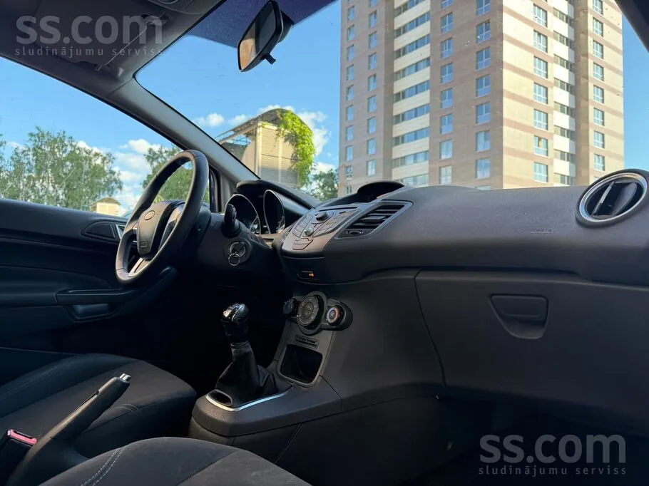 Ford Fiesta 2013 photo 5