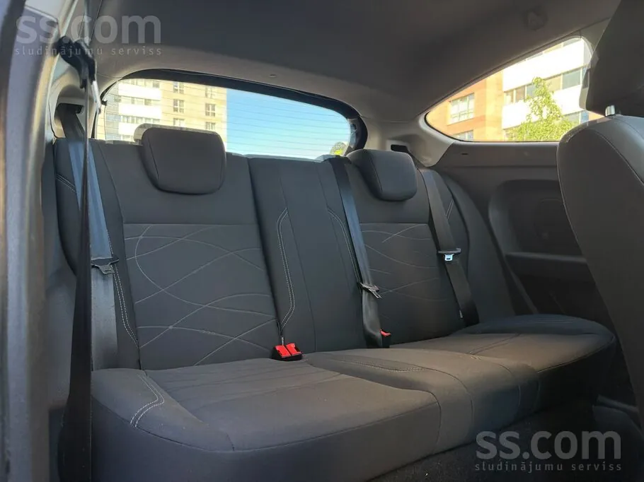 Ford Fiesta 2013 photo 3