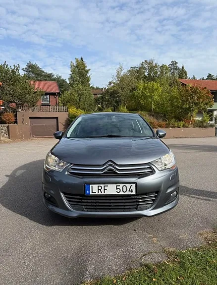 Citroen C4 2011 photo 3