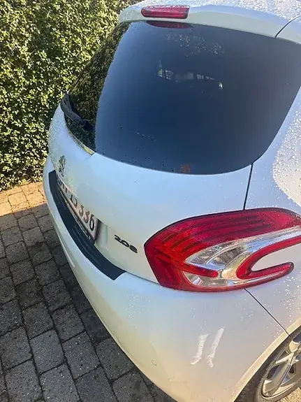Peugeot 208 2014 photo 4