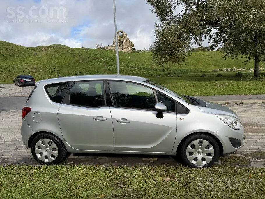 Opel Meriva 2013 photo 3