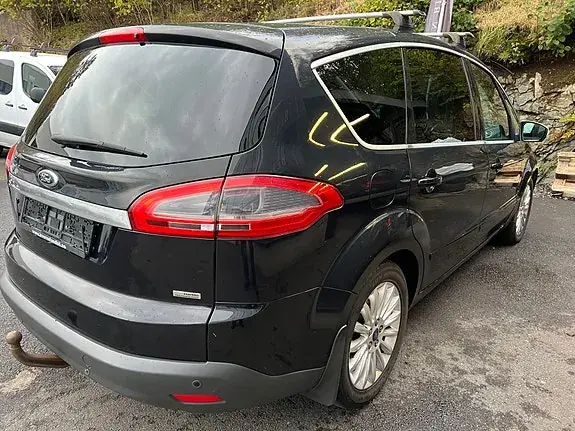 Ford S-Max 2012 photo 3