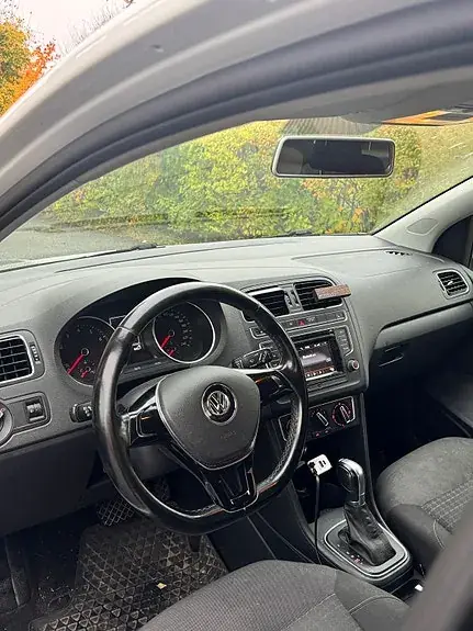 Volkswagen Polo 2016 photo 4