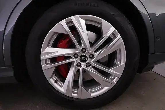 Audi Q7 2023 photo 3