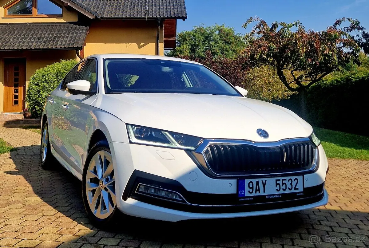 Skoda Octavia 2023 photo 4