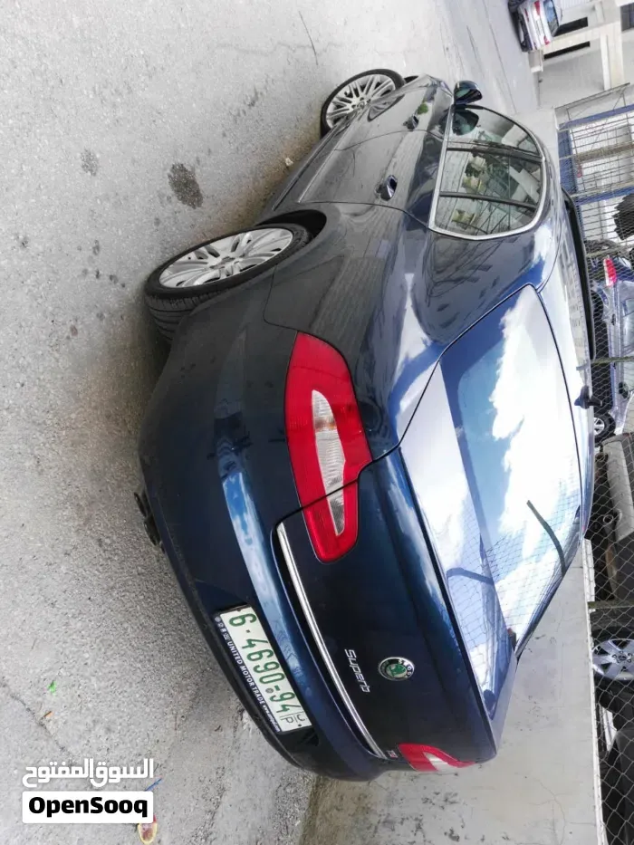 Skoda Superb 2013 photo 2